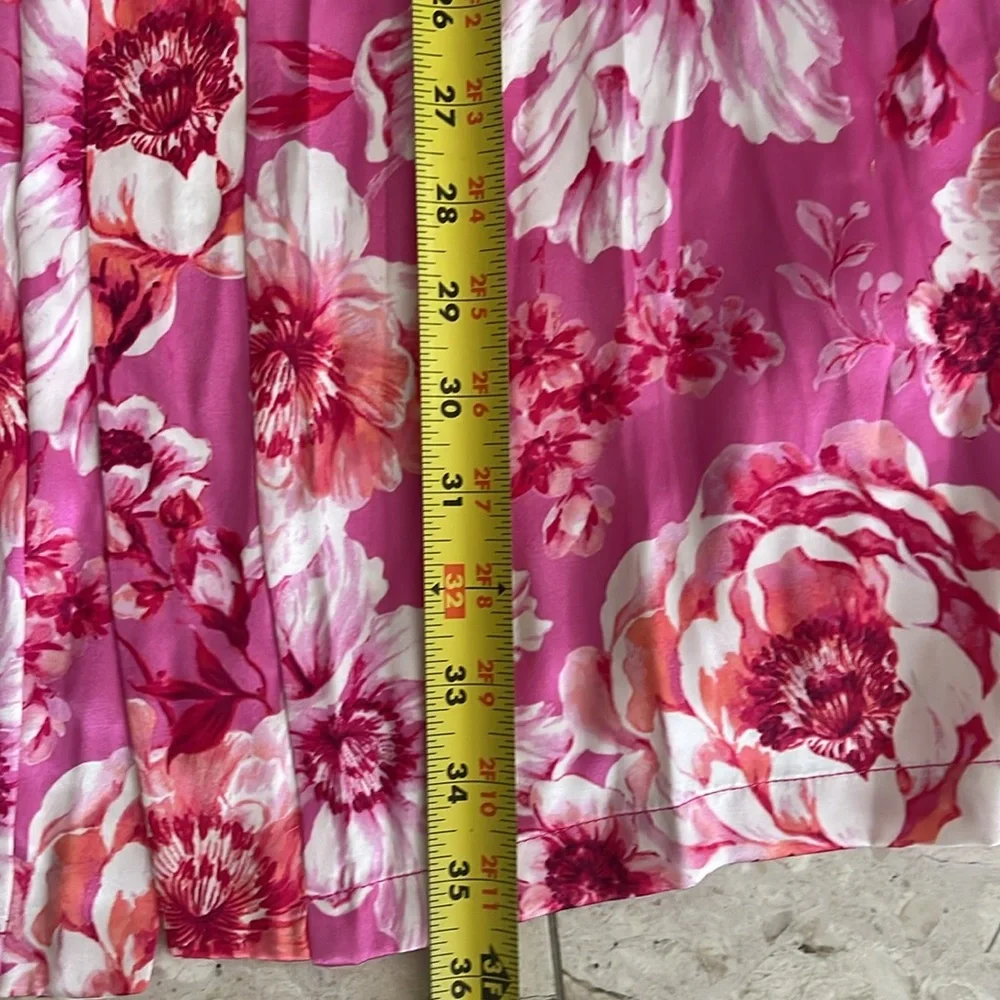 Floral robe - Picture 7 of 9